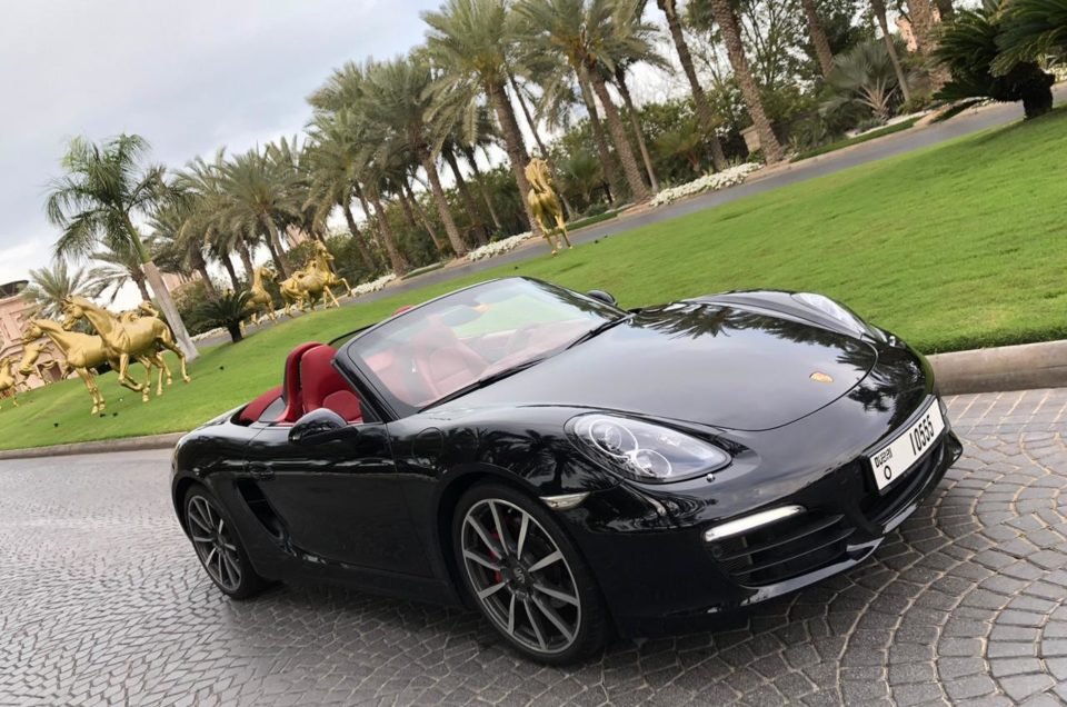 Porsche 718 Boxster Rent Dubai