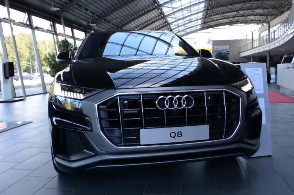 Audi Q8 rent Dubai