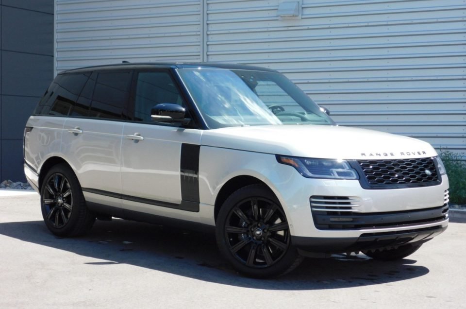 Range Rover HSE Rent Dubai