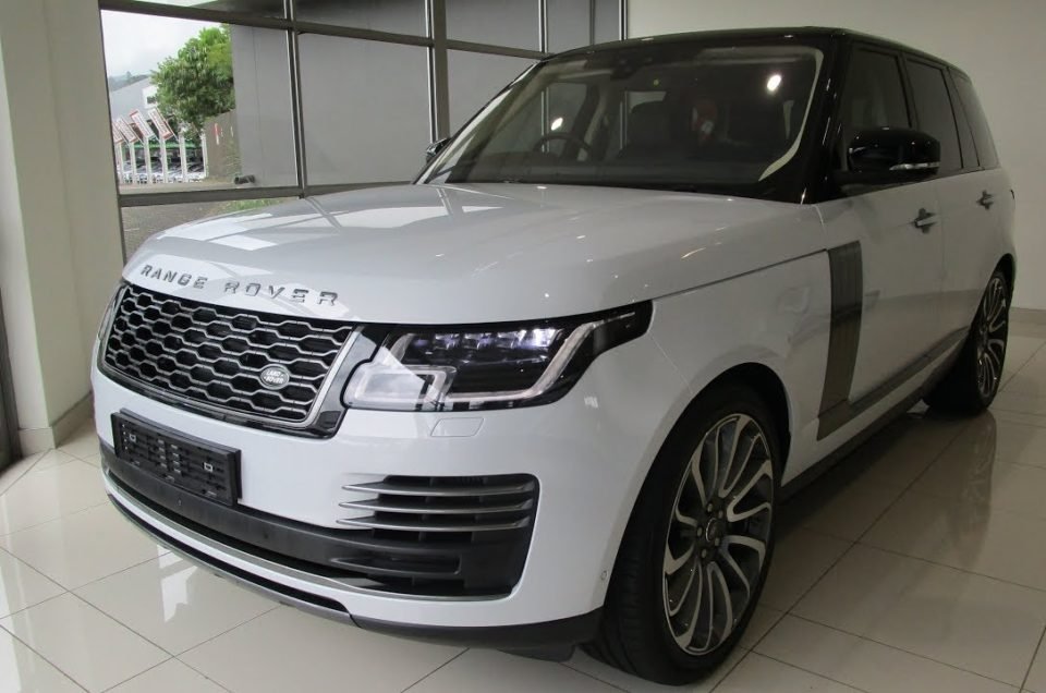 Range Rover Vogue Autobiography Rent Dubai