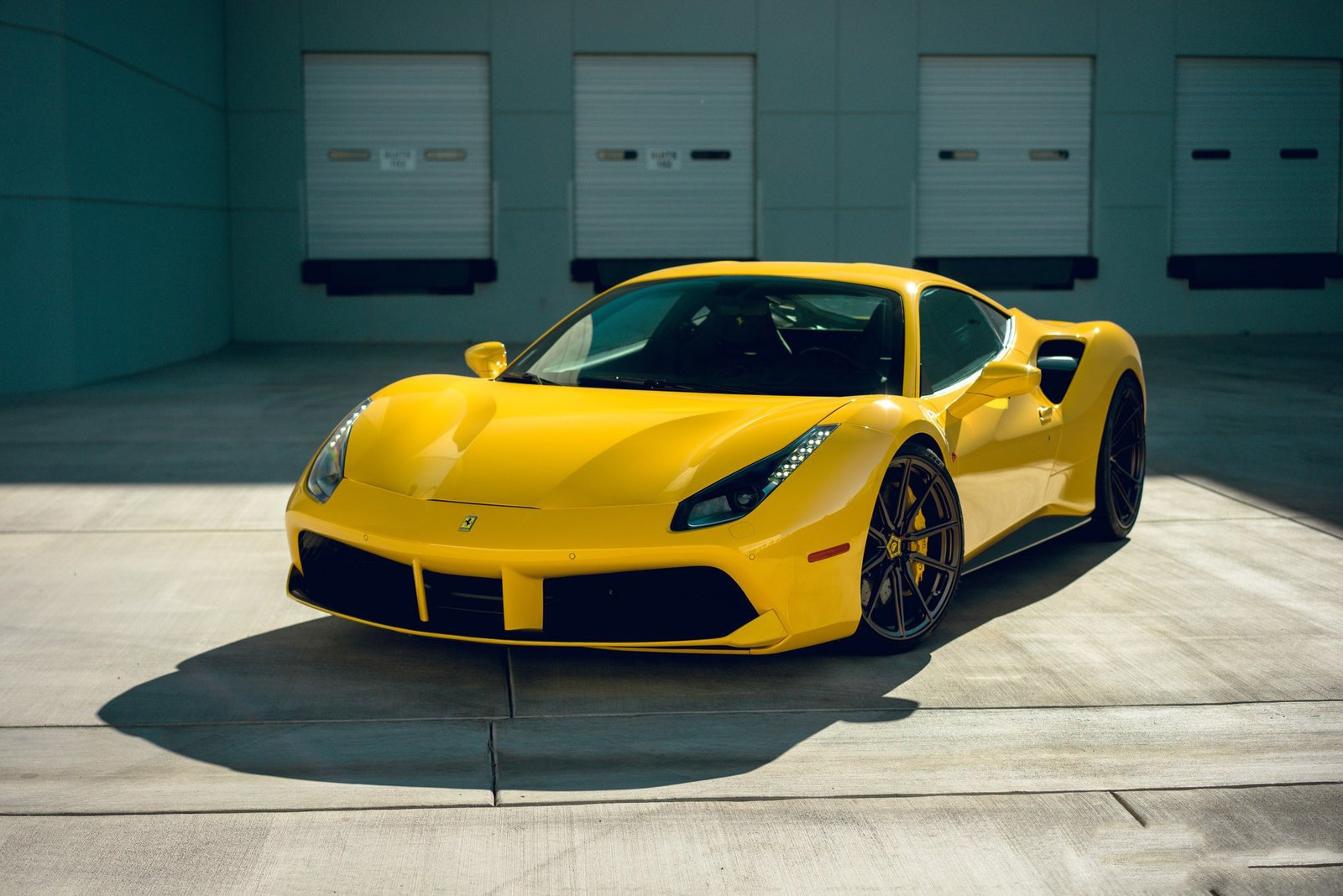 ferrari-488-gtb-rent-dubai