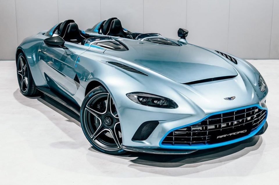 Aston Martin V12 Speedster Rental Dubai