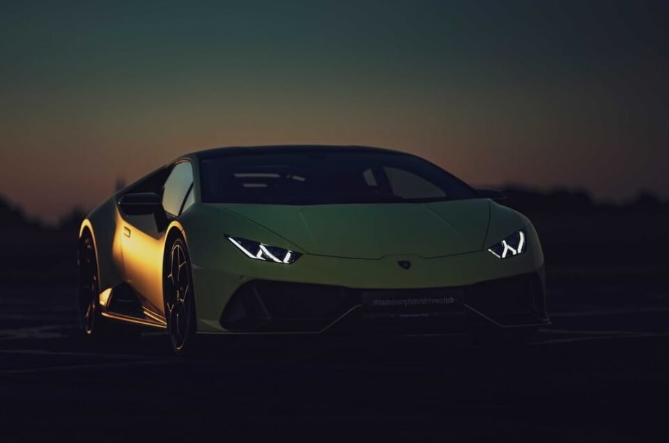 how much does it cost to rent a Lamborghini in Dubai