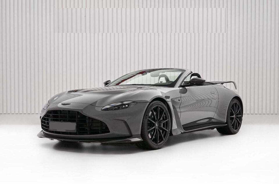 Aston Martin Vantage Roadster Rental Dubai - Supercar Rental Dubai