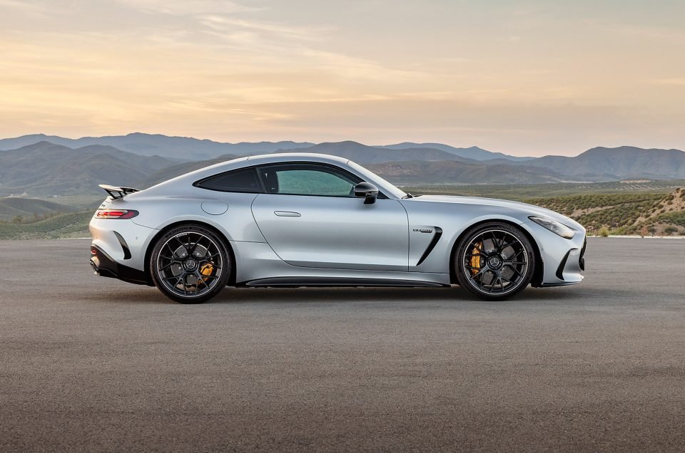 2024-Mercedes-AMG-GT-63-Rental Dubai