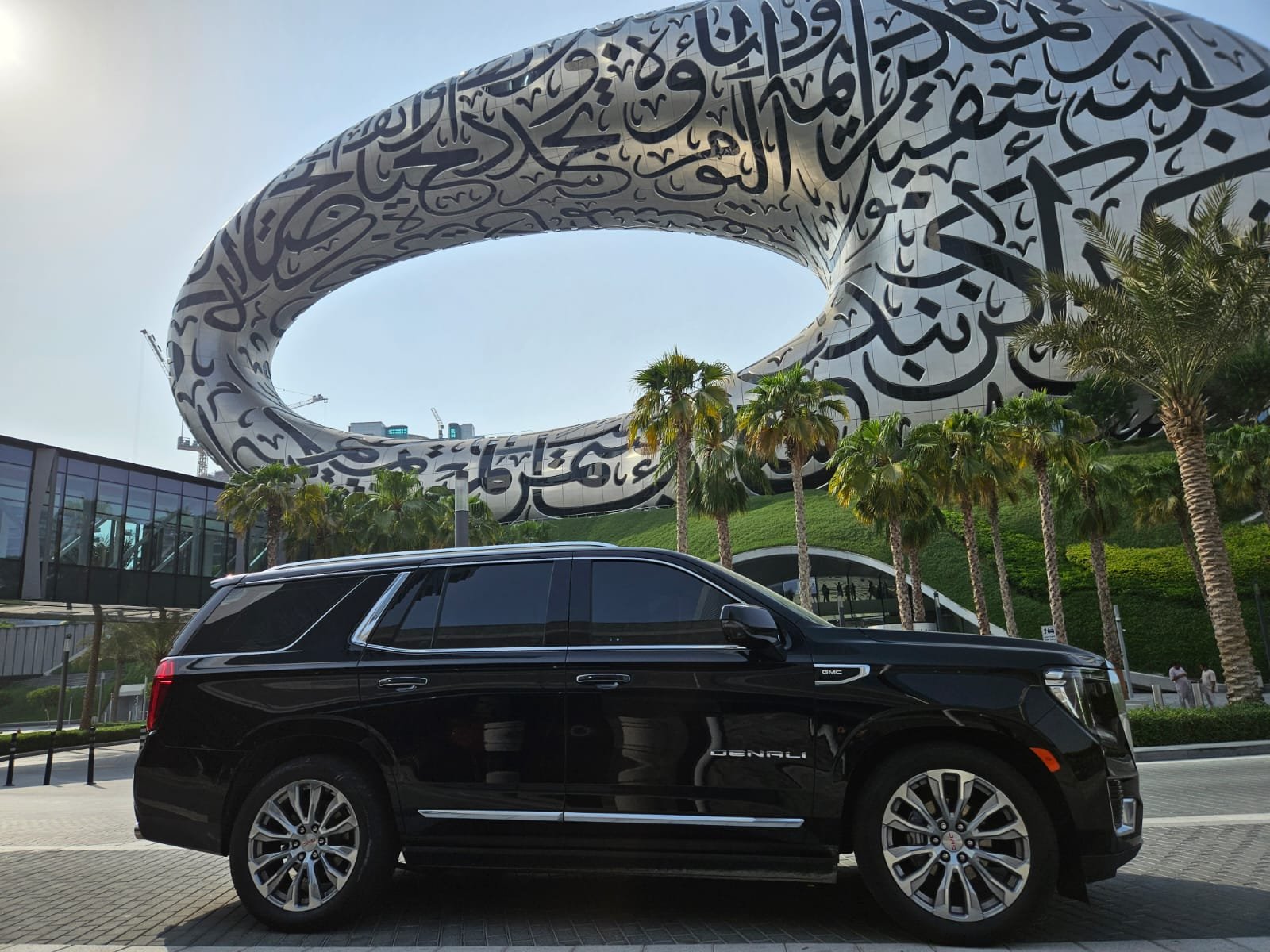 gmc-yukon-denali-2023-rental-dubai