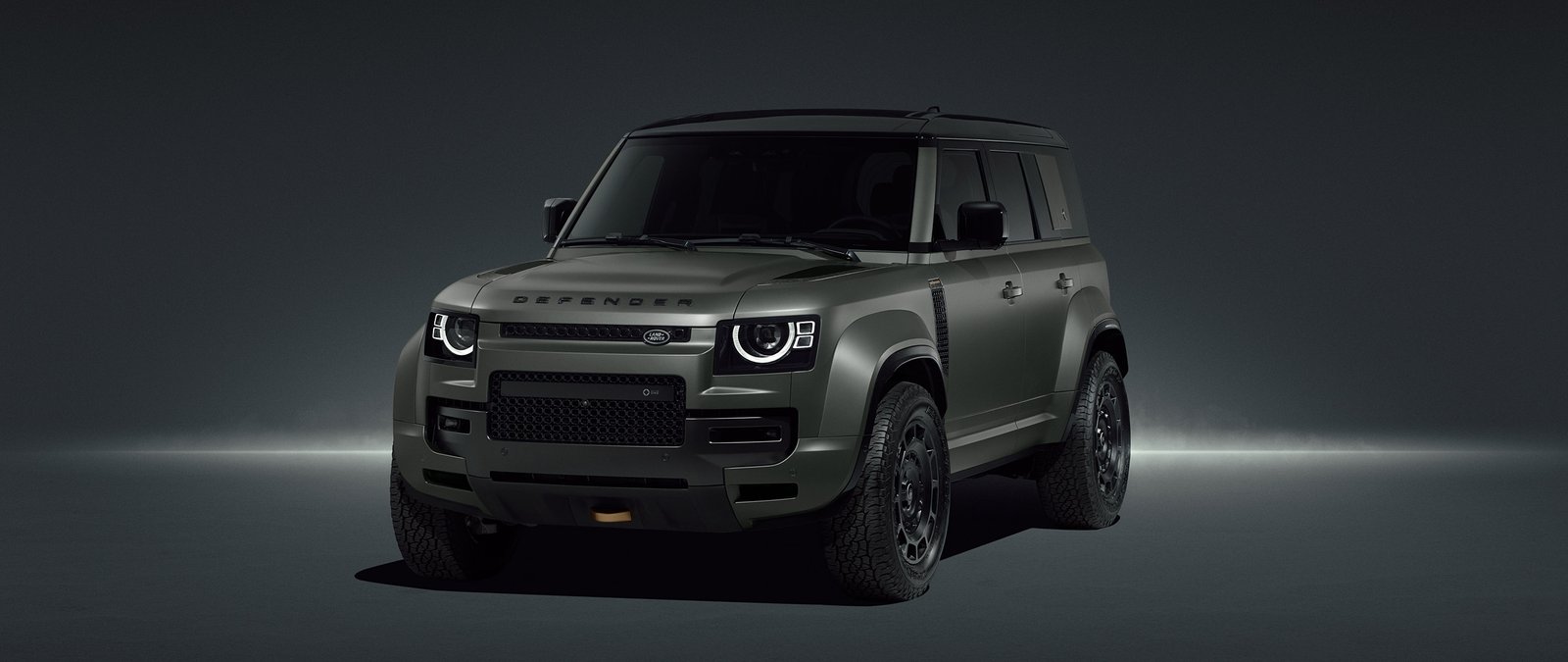 2025 Land Rover Defender Octa rental Dubai