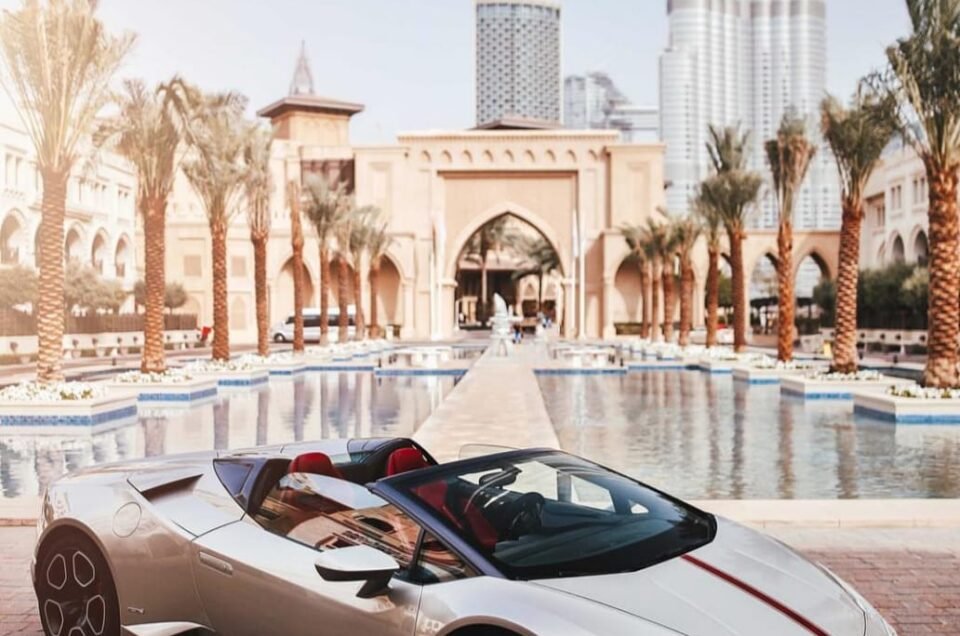 How Much Does a Lamborghini Rent Cost in Dubai?