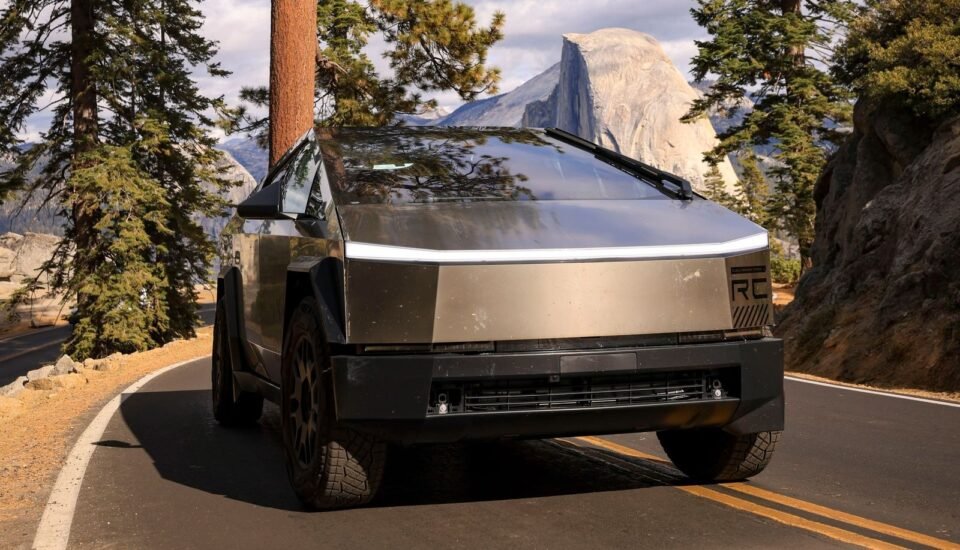 Tesla Cybertruck Cyberbeast